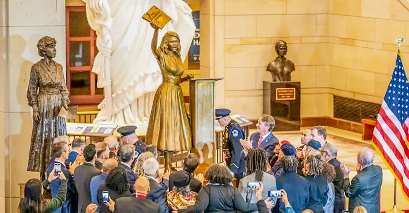 Statue of Barbara Rose Johns, VA civil rights activist, replaces Robert E. Lee statue in the U.S. Capitol