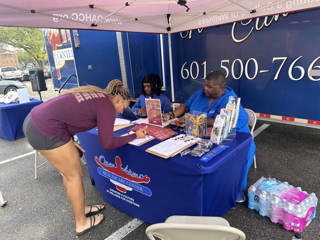 Open Arms Healthcare Center launches ‘Becoming a Healthier U’ College Tour